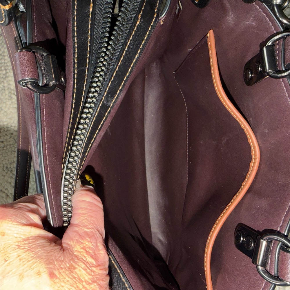 Coach Rogue 30 Colorblock Tea Rose Applique Satchel Glovetanned Leather Burgundy - Picture 7 of 12